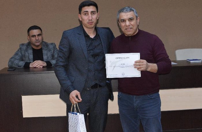 Azərbaycan Taekvondo Federasiyası beynəlxalq üzvlükdən keçən klubları dəyərləndirdi — FOTOLAR Azərbaycan Taekvondo Federasiyası beynəlxalq üzvlükdən keçən klubları dəyərləndirdi — FOTOLAR