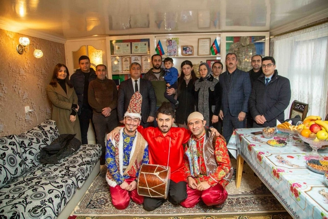 Salyanda şəhid ailələrinin övladları üçün bayram tədbiri keçirildi — FOTOLAR Salyanda şəhid ailələrinin övladları üçün bayram tədbiri keçirildi — FOTOLAR