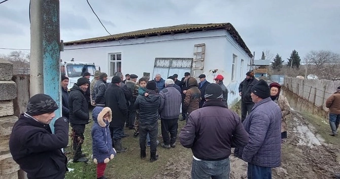 Alı Alıyev evlərini su basmış kənd sakinləri ilə görüşdü — FOTOLAR