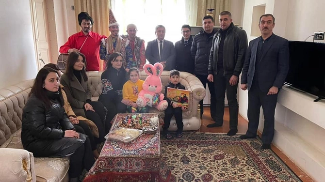 Salyanda şəhid ailələrinin övladları üçün bayram tədbiri keçirildi — FOTOLAR Salyanda şəhid ailələrinin övladları üçün bayram tədbiri keçirildi — FOTOLAR