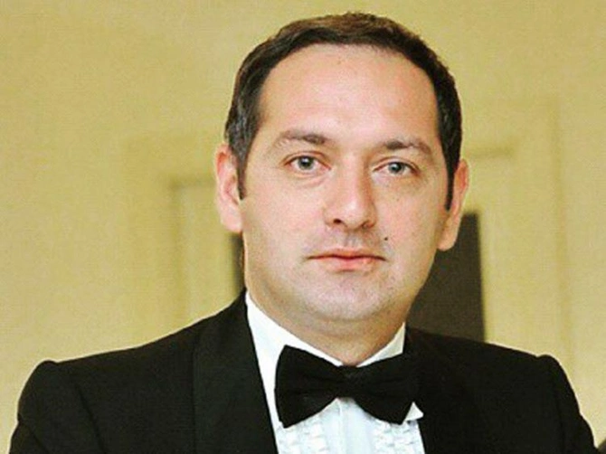 Elnur Kərimov: “İstedadsızlar özünə yol tapır...” — ÖZƏL