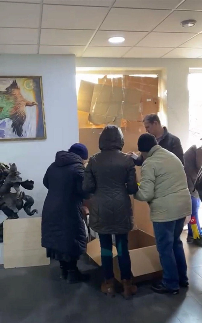 Azərbaycan Evində Kiyev sakinləri üçün yardım aksiyası təşkil edildi — FOTOLAR Azərbaycan Evində Kiyev sakinləri üçün yardım aksiyası təşkil edildi — FOTOLAR