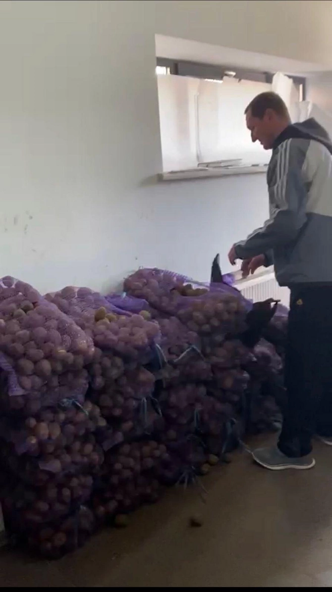 Azərbaycan Evində Kiyev sakinləri üçün yardım aksiyası təşkil edildi — FOTOLAR Azərbaycan Evində Kiyev sakinləri üçün yardım aksiyası təşkil edildi — FOTOLAR