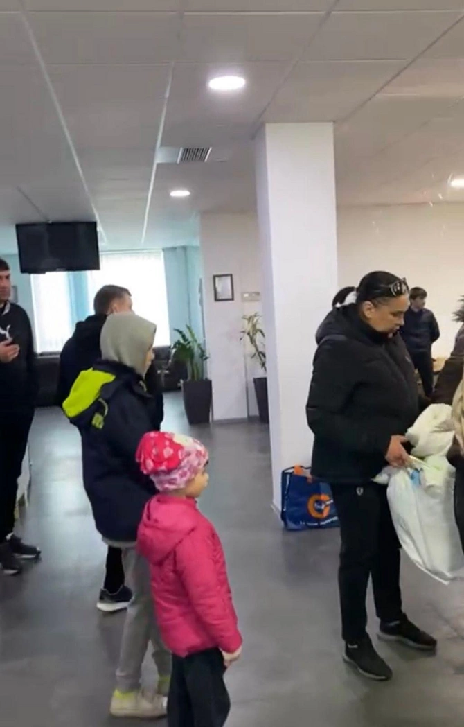 Azərbaycan Evində Kiyev sakinləri üçün yardım aksiyası təşkil edildi — FOTOLAR Azərbaycan Evində Kiyev sakinləri üçün yardım aksiyası təşkil edildi — FOTOLAR