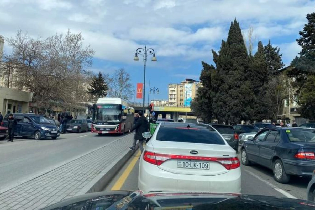 Ekspert BNA tənqid etdi: Pul göydən tökülmür