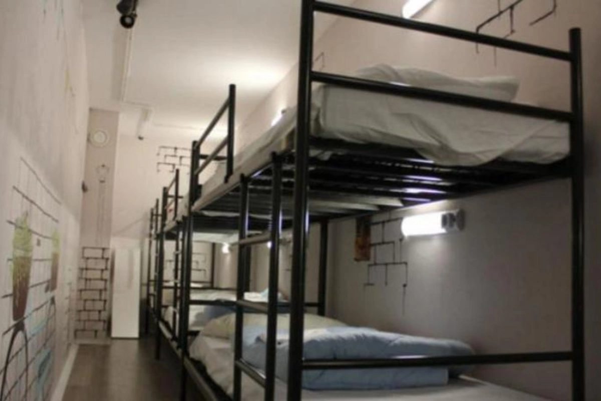 Bakıda hosteldə müəmmalı ölüm