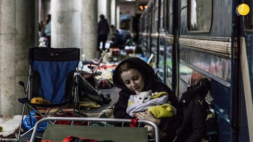 Yeraltı yataqxanada bir gecə — Kiyev metrosundan reportaj Yeraltı yataqxanada bir gecə — Kiyev metrosundan reportaj