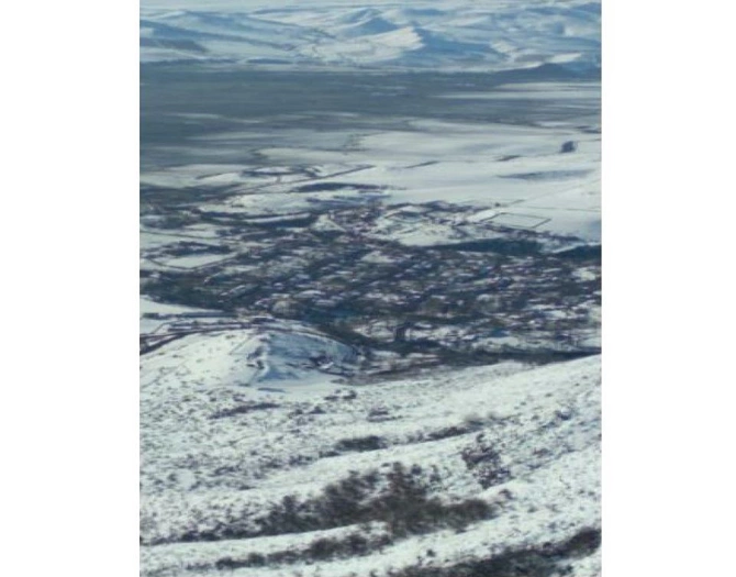 Fərrux dağından Pirlər kəndi belə görünür — FOTO Fərrux dağından Pirlər kəndi belə görünür — FOTO