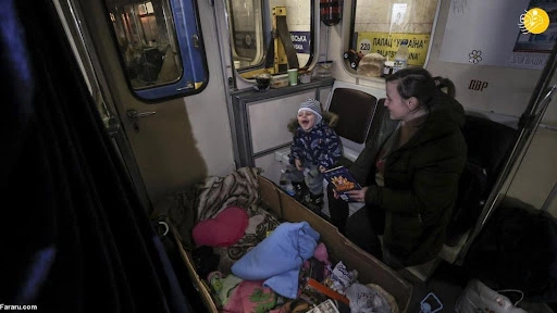 Yeraltı yataqxanada bir gecə — Kiyev metrosundan reportaj Yeraltı yataqxanada bir gecə — Kiyev metrosundan reportaj