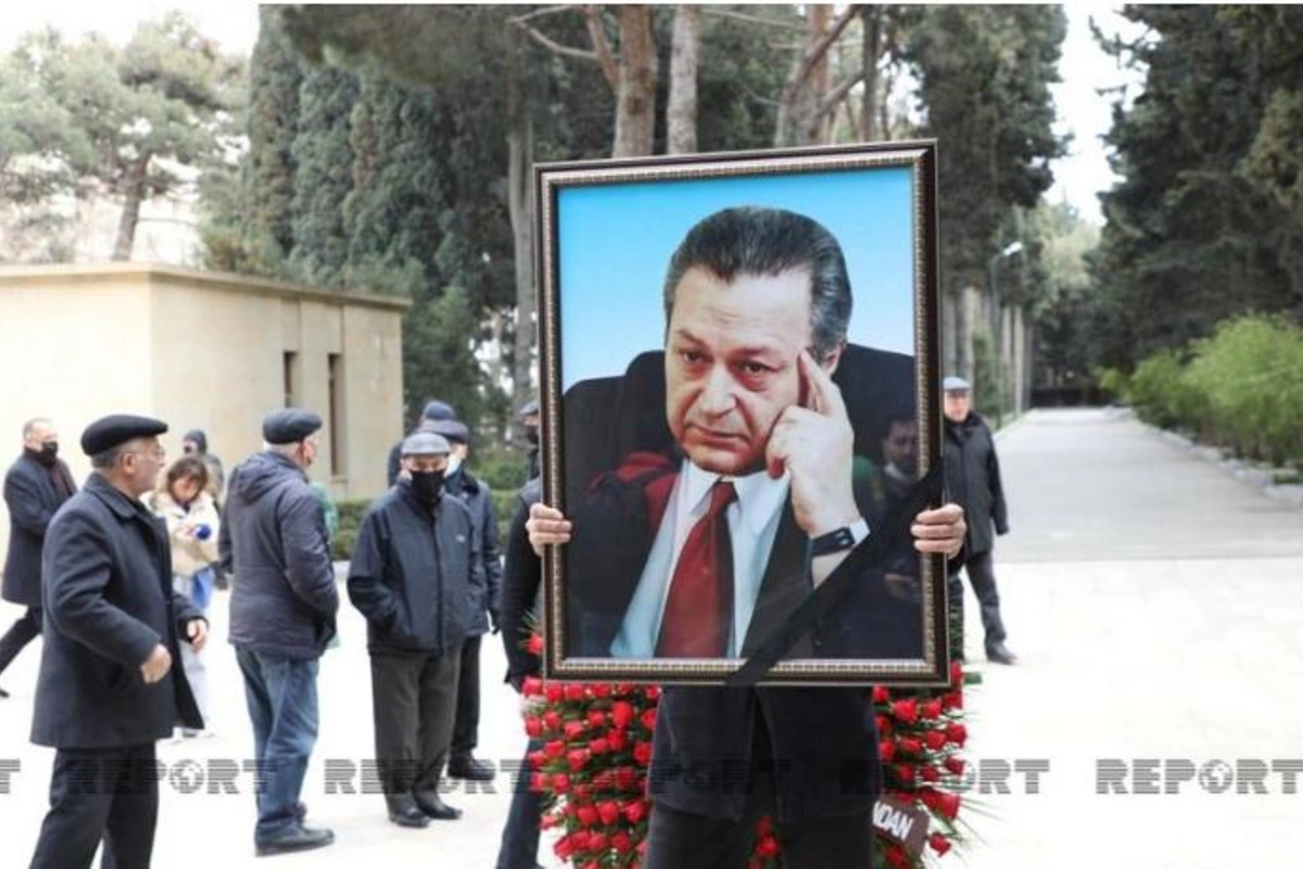 Ayaz Mütəllibov I Fəxri xiyabanda dəfn edildi — YENİLƏNİB