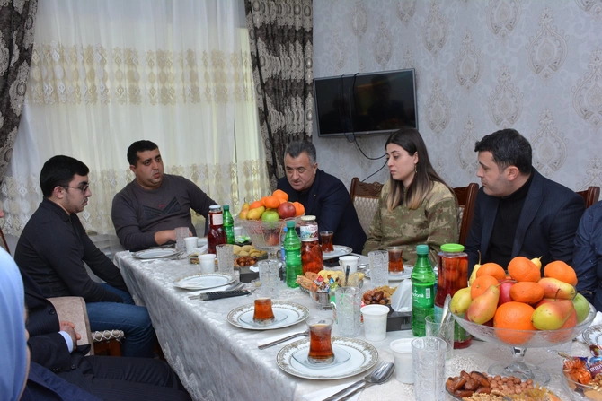 Abşeronda şəhid ailələri Novruz bayramı günlərində ziyarət edildi — FOTOLAR