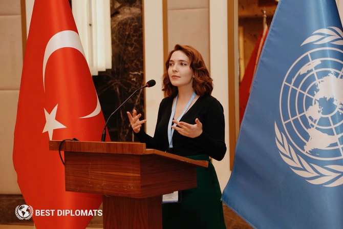 Qərbi Kaspi Universitetinin tələbəsi BMT-nin konfransını təşkil etdi — FOTOLAR