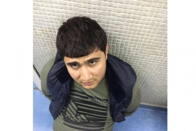 Rusiyada “Lotu Quli”nin adamını öldürən kriminal avtoritet Bakıda tutuldu — FOTO Rusiyada “Lotu Quli”nin adamını öldürən kriminal avtoritet Bakıda tutuldu — FOTO