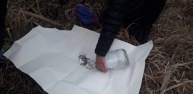 Azərbaycanda oyuncaq tapança ilə mağaza yarıldı — FOTOLAR Azərbaycanda oyuncaq tapança ilə mağaza yarıldı — FOTOLAR