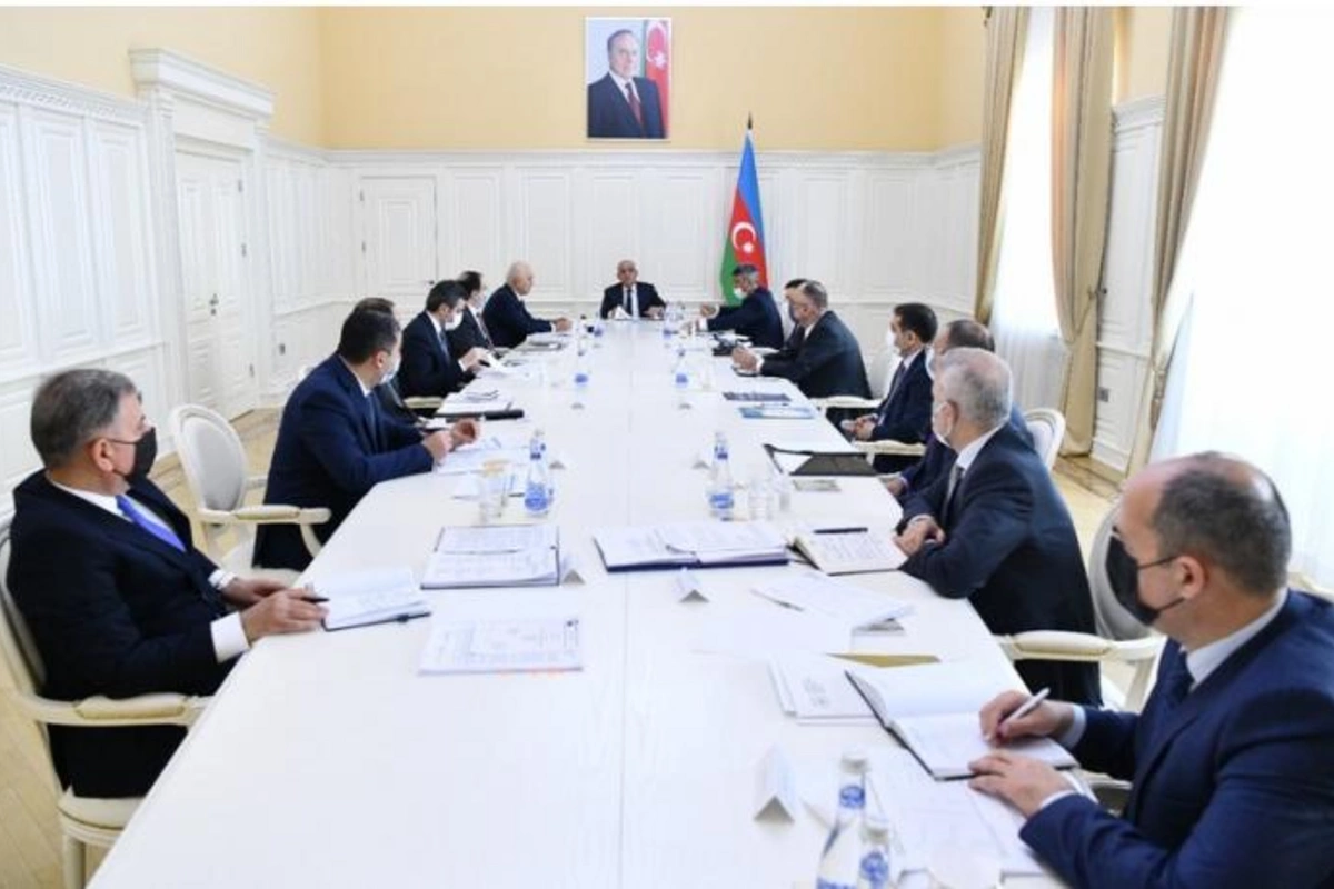 Baş nazir ərzaq təhlükəsizliyi ilə bağlı müşavirə keçirdi