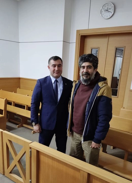 Əməkdar rəssam həbsdən azad edildi