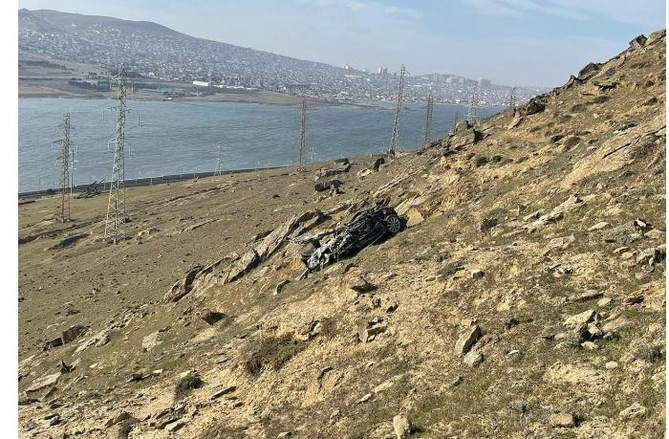 Bakıda dəhşətli qəza — Maşın dərəyə yuvarlandı, ölən var (FOTOLAR)