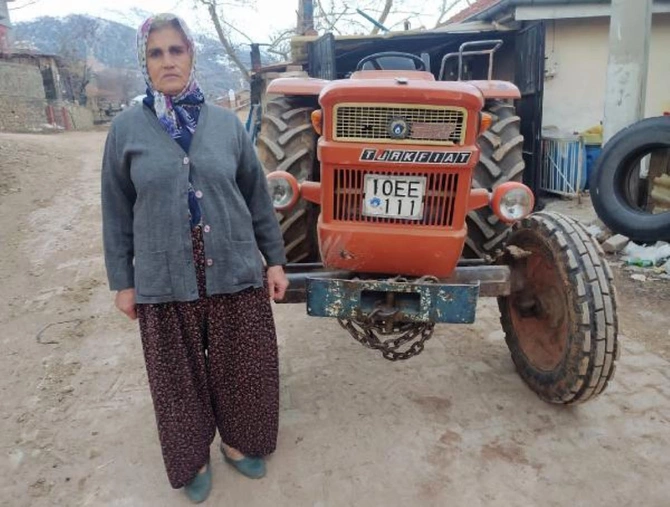 Azərbaycan nömrəli avtomobil qaydaları pozdu, cərimə traktor sürücüsü qadına yazıldı — FOTOLAR