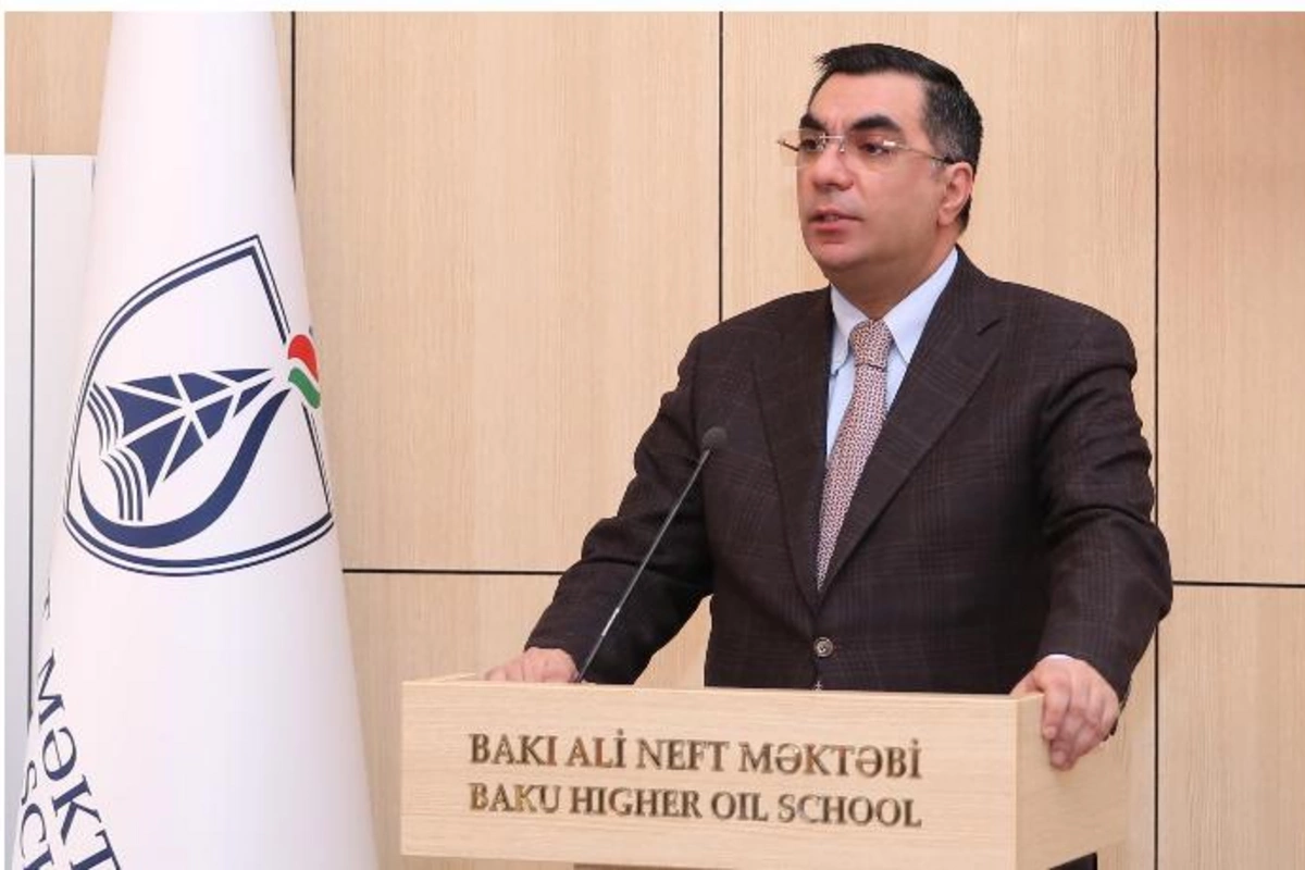 Bakı Ali Neft Məktəbində 31 Mart soyqırımı anıldı — FOTOLAR