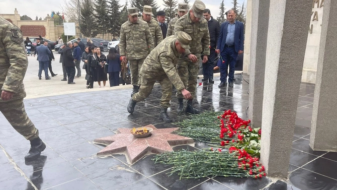 Salyanda “31 Mart – Azərbaycanlıların Soyqırımı Günü” ilə əlaqədar tədbir keçirildi — FOTOLAR