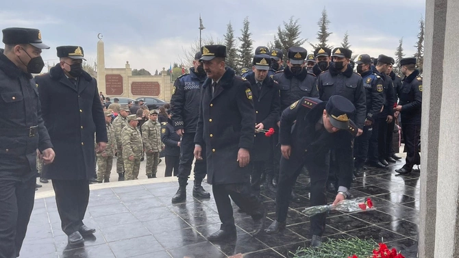 Salyanda “31 Mart – Azərbaycanlıların Soyqırımı Günü” ilə əlaqədar tədbir keçirildi — FOTOLAR