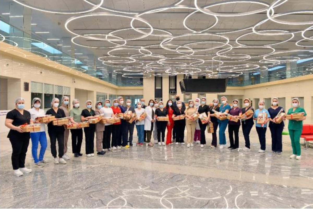 “Möcüzə” yağları qadın tibb işçilərini təbrik etdi — FOTOLAR