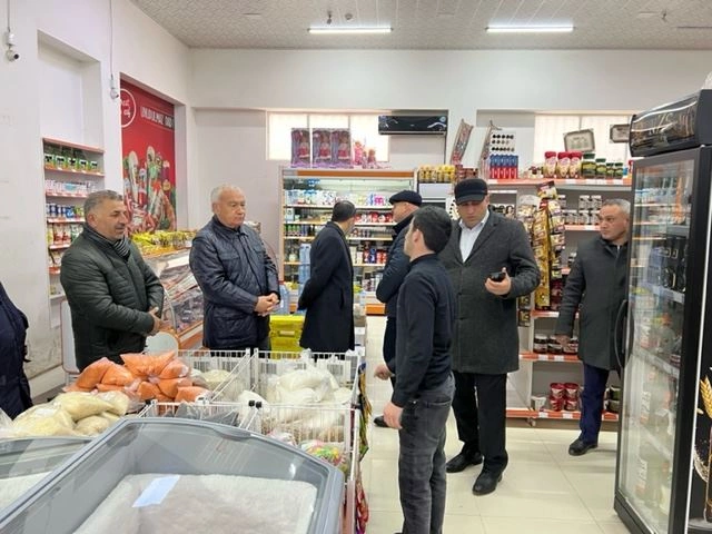 Alı Alıyev bayram günlərində vətəndaşlarla görüşdü, problemlərini dinlədi — FOTOLAR
