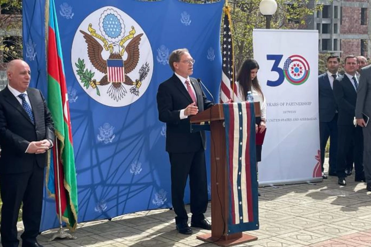 ABŞ səfirliyi Lənkəran Amerika Guşəsinin açılışını qeyd etdi