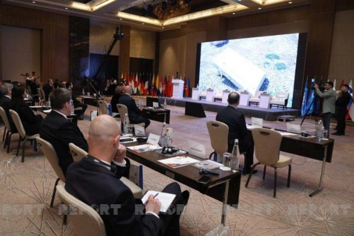 Bakıda mina problemləri ilə bağlı beynəlxalq konfrans keçirilir — FOTOLAR