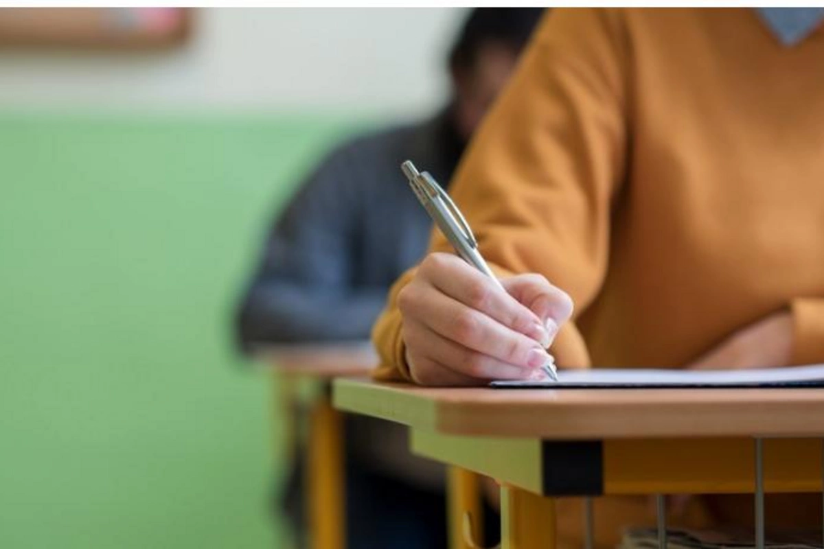 DİM bu gün Bakıda dövlət qulluğuna test imtahanı keçirəcək