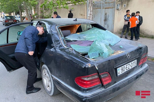 Bərdədə külək üç nəfərin xəsarət almasına səbəb oldu — FOTO