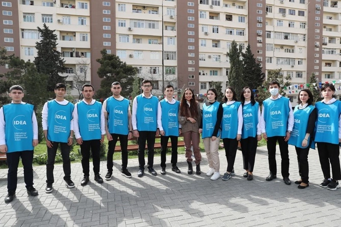 Leyla Əliyeva növbəti abadlaşdırılmış həyətin açılışında — FOTOLAR