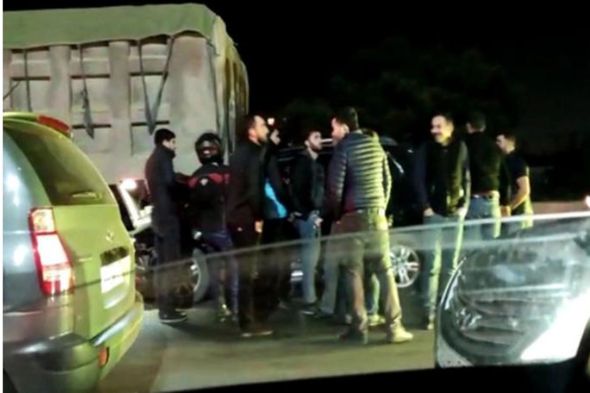Sumqayıtda qəza yolda uzun tıxaca səbəb olub