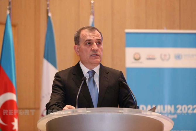 ADA Universitetində BMT modeli üzrə konfransın açılışı oldu — FOTOLAR ADA Universitetində BMT modeli üzrə konfransın açılışı oldu — FOTOLAR