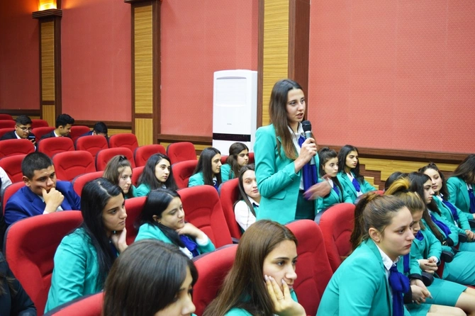 Naxçıvan Dövlət Universitetində “Mobil rabitə təlimi” keçirildi — FOTOLAR