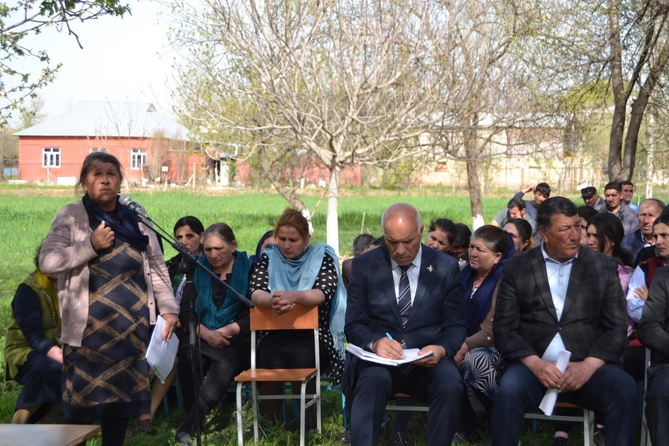 Alı Alıyev Şükürbəylidə vətəndaşlarla görüş keçirdi — FOTOLAR