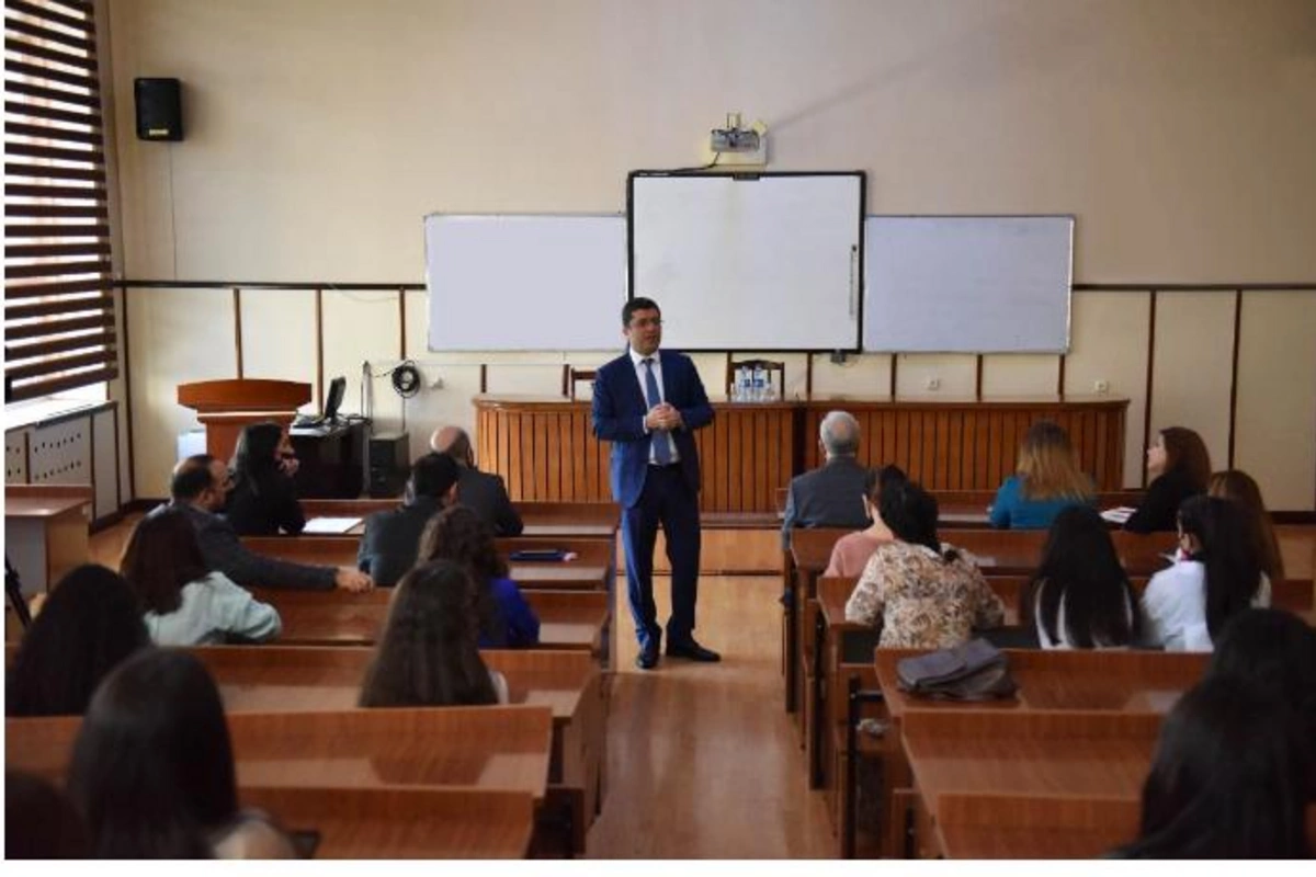 MEDİA-nın İcraçı direktoru BDU-nun tələbələri ilə görüşdü — FOTOLAR
