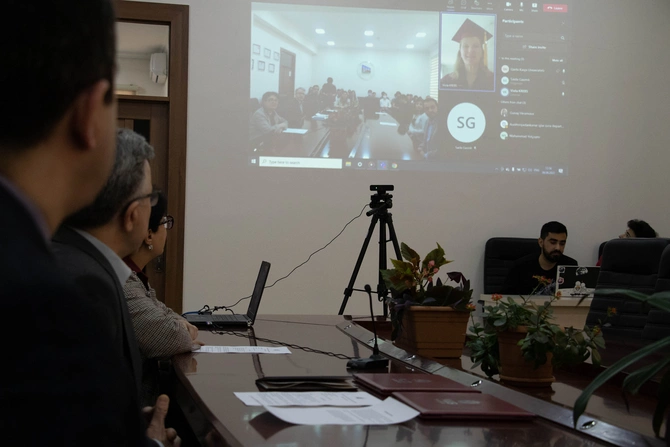 UBİS Universitetinin MBA proqramının məzunlarına diplomlar təqdim edildi — FOTOLAR