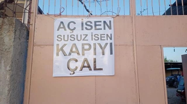 Qapısına elə bir elan vurdu ki... — FOTOLAR