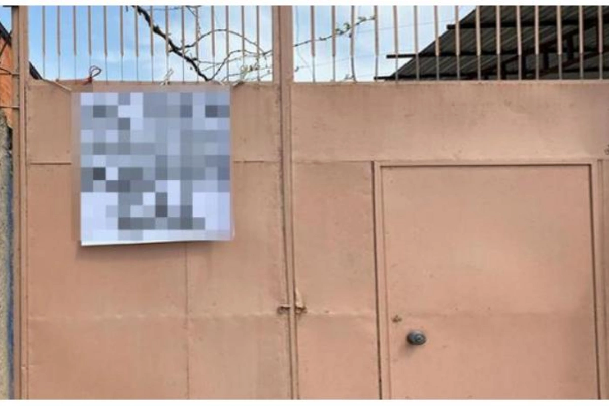 Qapısına elə bir elan vurdu ki... — FOTOLAR
