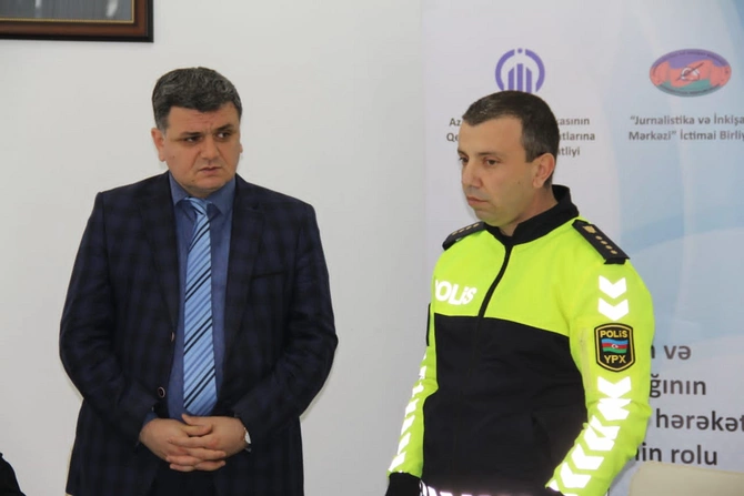 Yol polisləri ilə görüş: Ətraf mühit və insan sağlamlığının qorunması vacibdir — VİDEO Yol polisləri ilə görüş: Ətraf mühit və insan sağlamlığının qorunması vacibdir — VİDEO