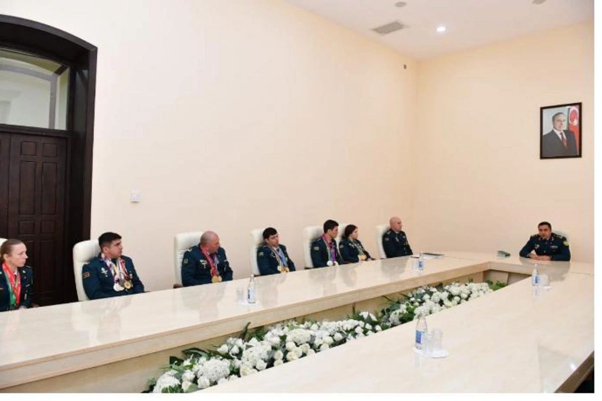 DSX rəisi idmançıları təltif etdi — FOTOLAR