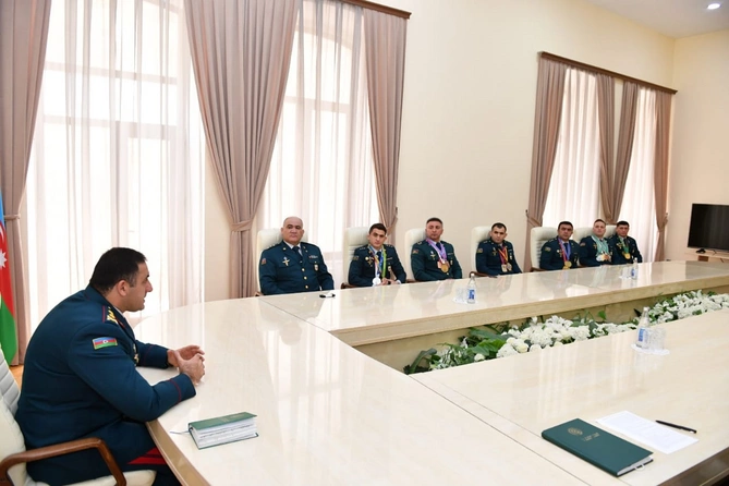 DSX rəisi idmançıları təltif etdi — FOTOLAR