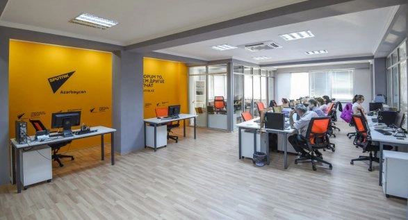 Eynulla Fətullayev Əli Həsənovun agentura şəbəkəsini ifşa etdi — FOTOLAR