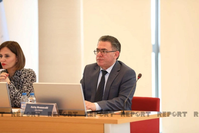 “Media və kommunikasiya siyasəti medianın gözü ilə” mövzusunda seminar keçirildi — YENİLƏNİB “Media və kommunikasiya siyasəti medianın gözü ilə” mövzusunda seminar keçirildi — YENİLƏNİB