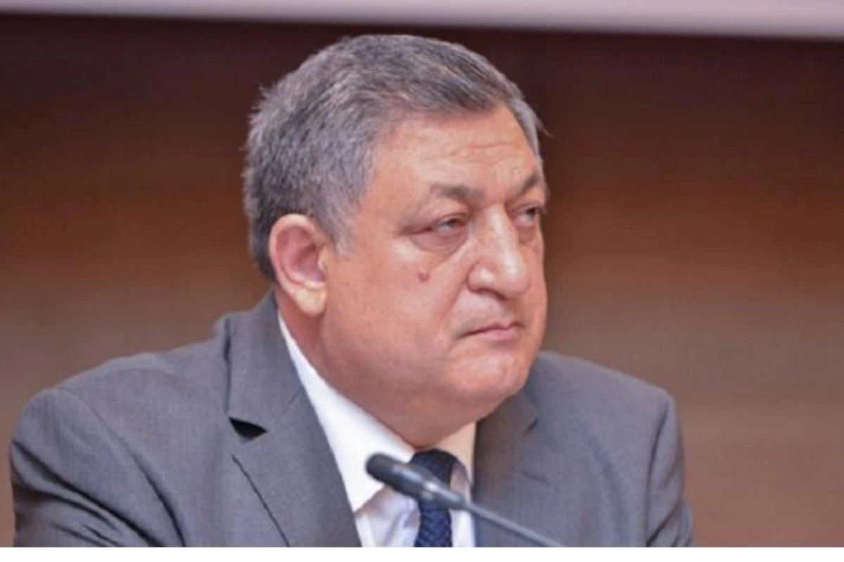 “Prezidentin quluyam” deyən sabiq nazir müavini: Tar çalıram