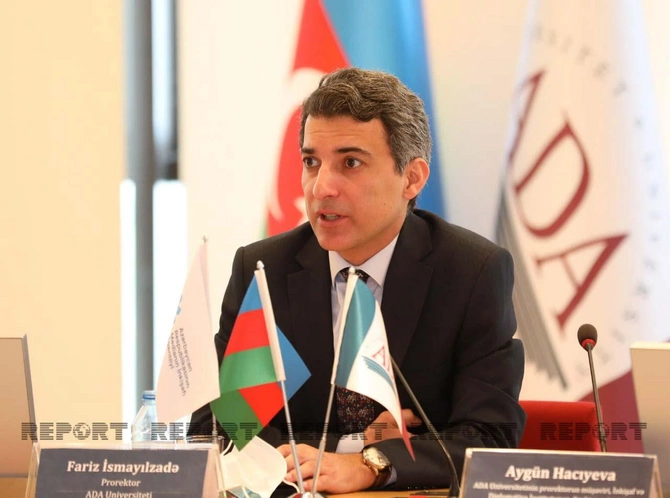 “Media və kommunikasiya siyasəti medianın gözü ilə” mövzusunda seminar keçirildi — YENİLƏNİB “Media və kommunikasiya siyasəti medianın gözü ilə” mövzusunda seminar keçirildi — YENİLƏNİB