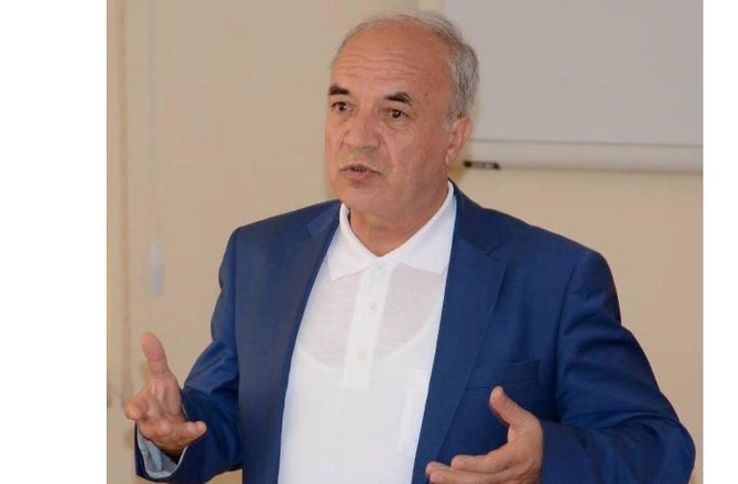 “Camaatda günah axtarmaq doğru deyil” — “Park Bulvar”da yaşanan izdihamla bağlı İLGİNC AÇIQLAMA
