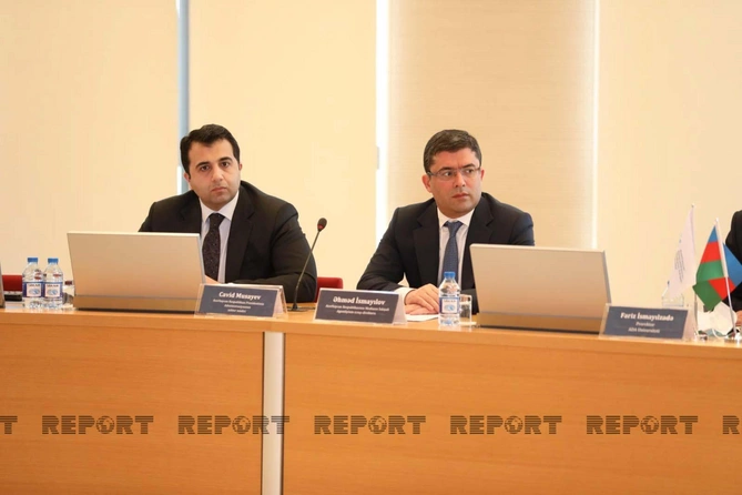 “Media və kommunikasiya siyasəti medianın gözü ilə” mövzusunda seminar keçirildi — YENİLƏNİB “Media və kommunikasiya siyasəti medianın gözü ilə” mövzusunda seminar keçirildi — YENİLƏNİB