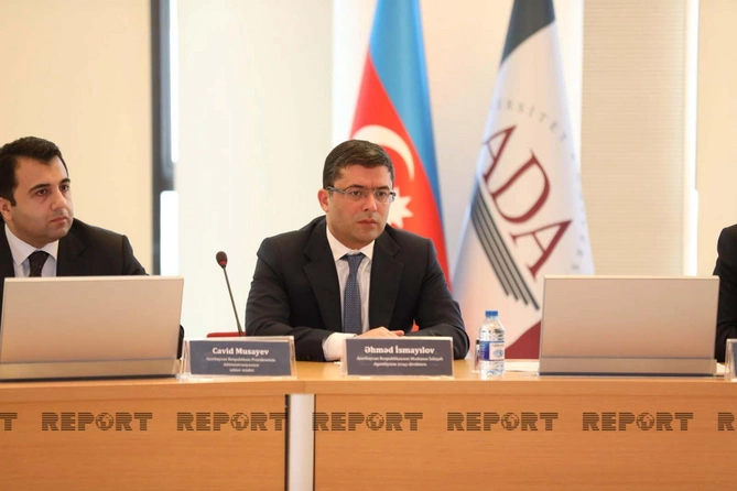 “Media və kommunikasiya siyasəti medianın gözü ilə” mövzusunda seminar keçirildi — YENİLƏNİB “Media və kommunikasiya siyasəti medianın gözü ilə” mövzusunda seminar keçirildi — YENİLƏNİB